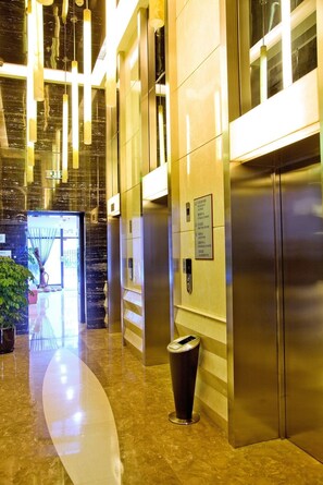 تفاصيل الفندق من الداخل