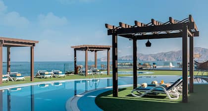 Atana Khasab Hotel