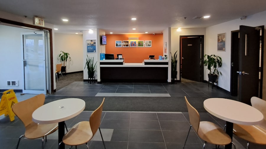 Motel 6 Regina, SK