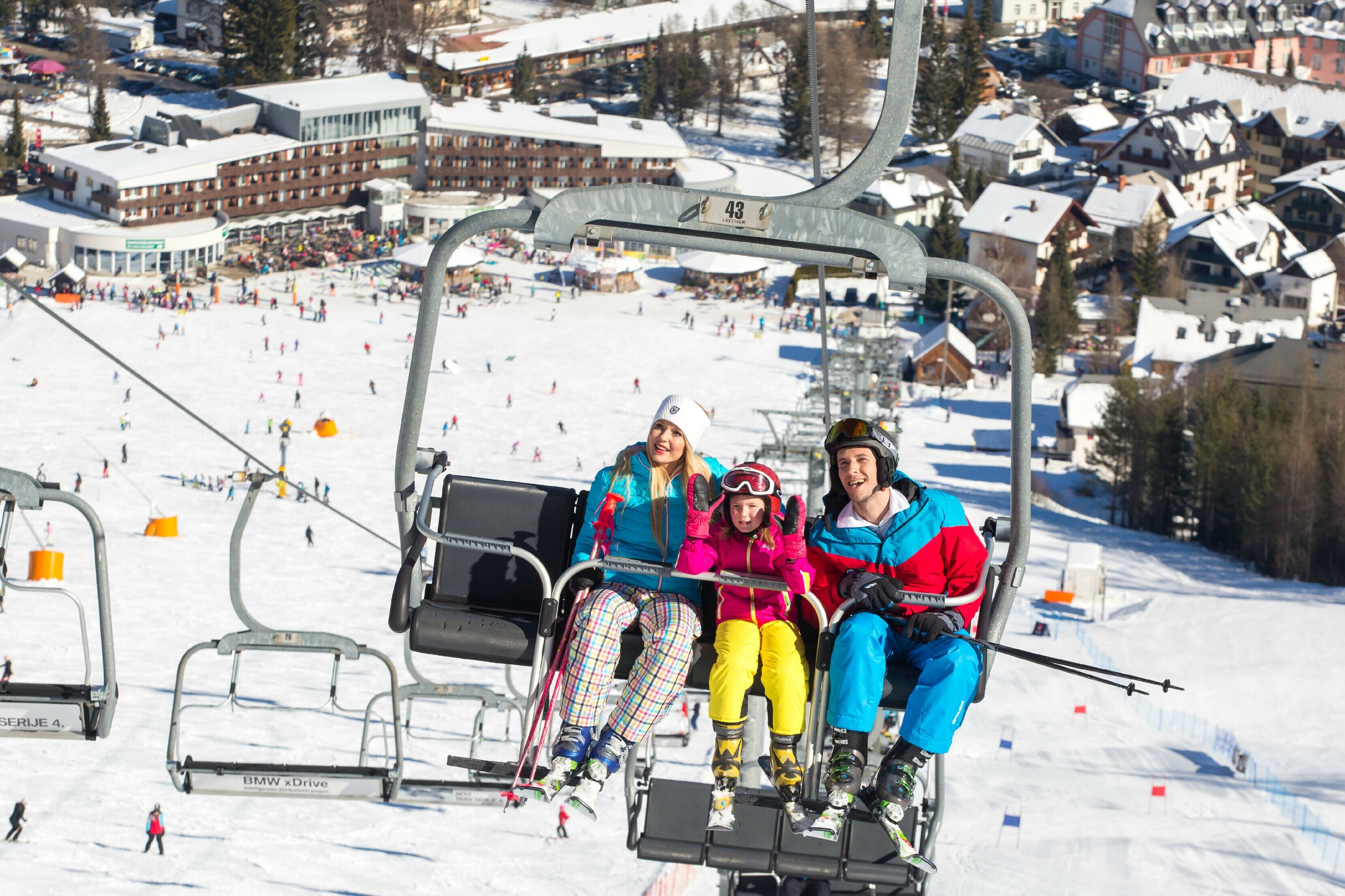 Gondola com passageiros.