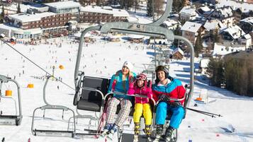 Gondola com passageiros.
