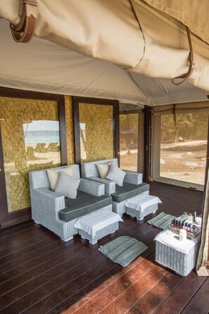 Couples treatment rooms, body treatments, reflexology - Karma Reef (Gili Meno)