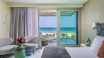 华丽客房, 阳台, 海景 | 1 多间卧室、迷你吧、客房内保险箱、免费 WiFi