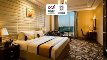 Premium bedding, Select Comfort beds, minibar, in-room safe