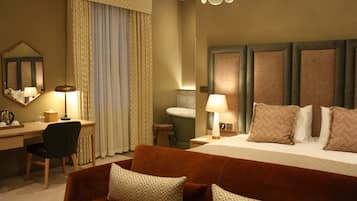 Deluxe Suite Room | Seprai katun Mesir, seprai premium, selimut bulu angsa, dan brankas