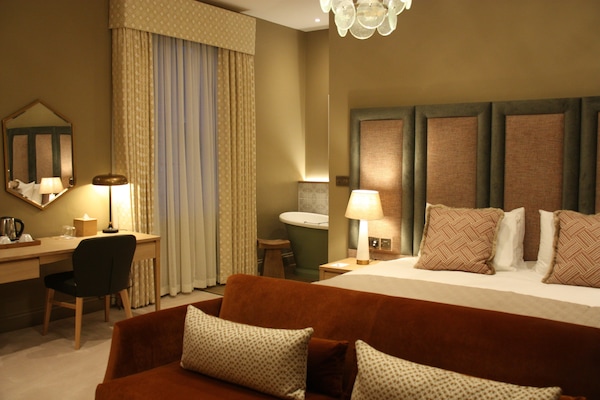 Deluxe Suite Room | 1 habitación, sábanas de algodón egipcio y ropa de cama de alta calidad