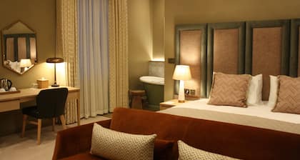 The Bell Hotel Saxmundham