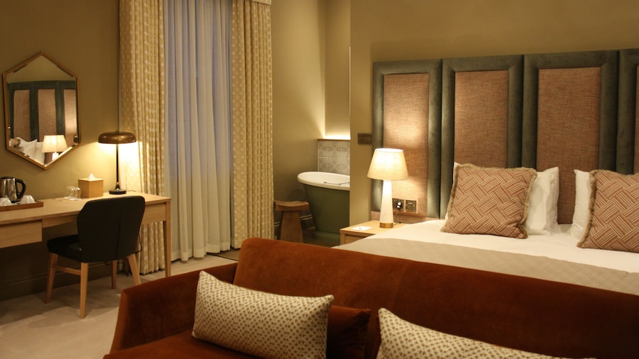 The Bell Hotel Saxmundham