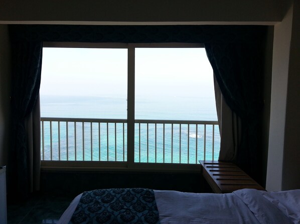 Minibar, desk, soundproofing, free WiFi - Royal Crown Hotel (Alexandria)