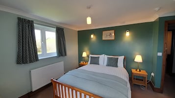 Double Room (Room 2) | Free WiFi