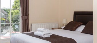 The Lawns Guest House