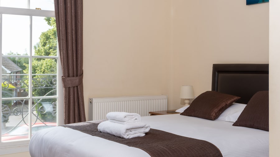 The Lawns Guest House