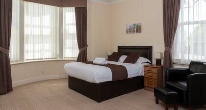 The Lawns Guest House