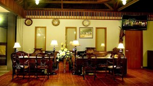 Lobby - Grand Royal BIL Lombok (Praya)
