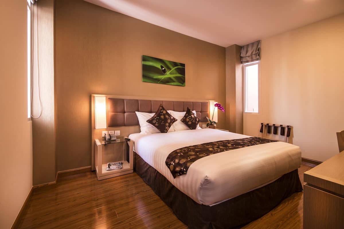Free minibar items, in-room safe, desk, blackout curtains