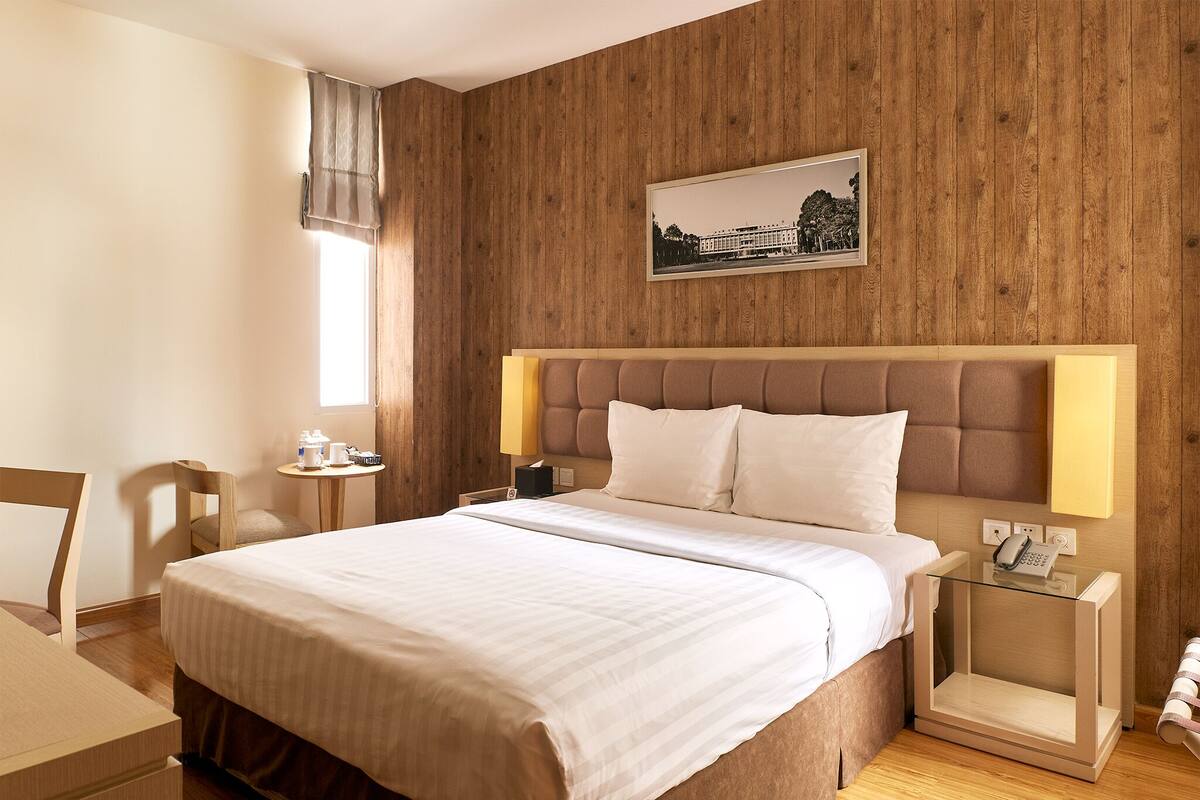 Free minibar items, in-room safe, desk, blackout curtains