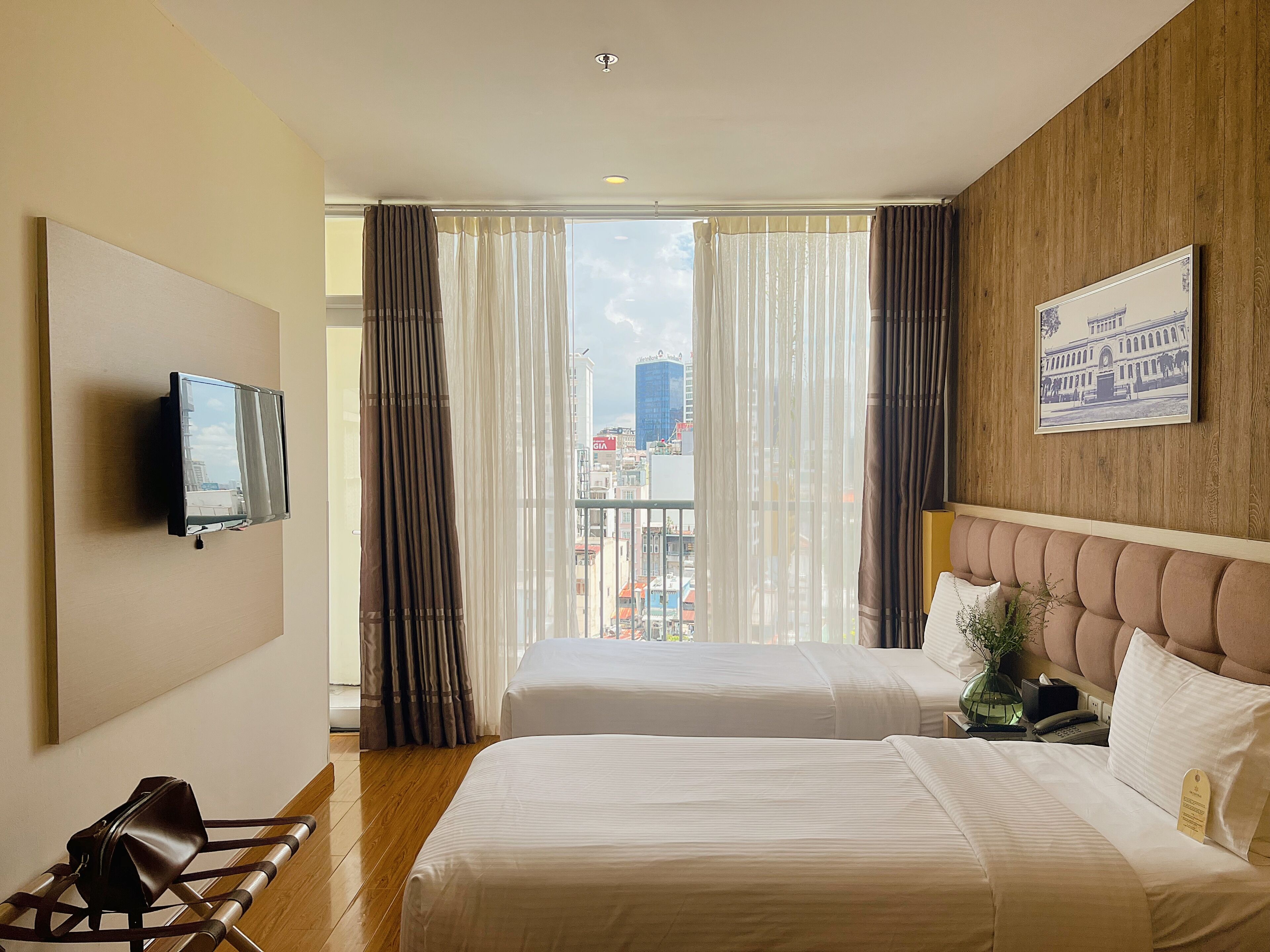 Premium-Zweibettzimmer | Blick auf die Stadt
