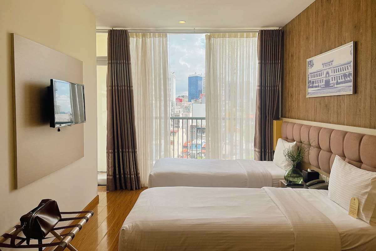 Premium Twin Room | City view