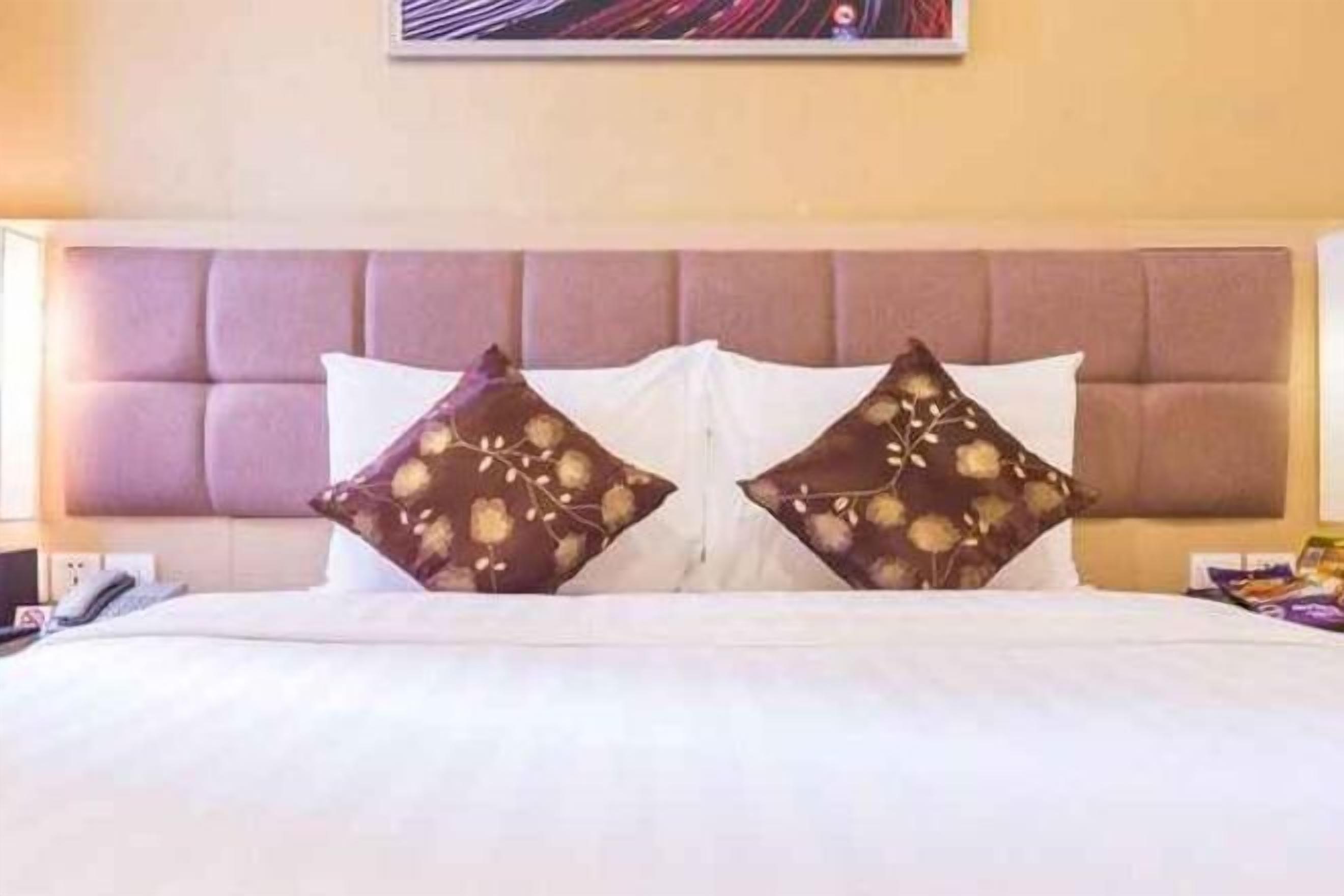 Free minibar items, in-room safe, desk, blackout drapes