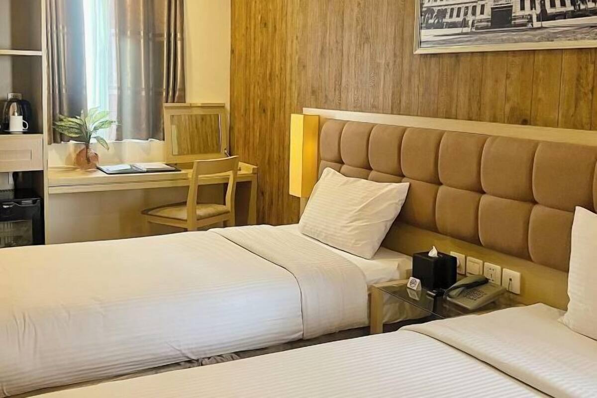 Free minibar items, in-room safe, desk, blackout curtains