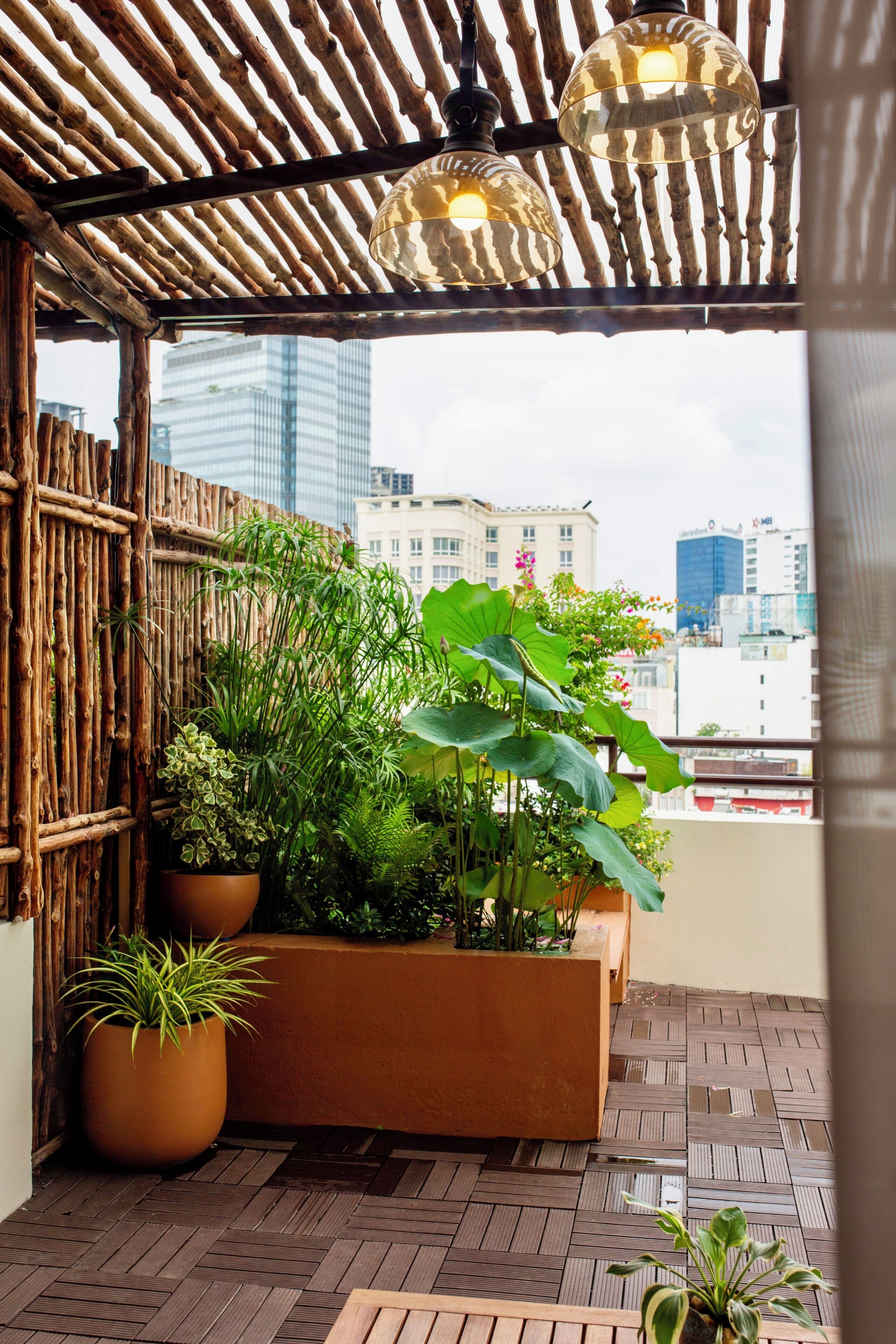 Signature Double Room, 1 Queen Bed, City View | Free minibar items, in-room safe, desk, blackout drapes