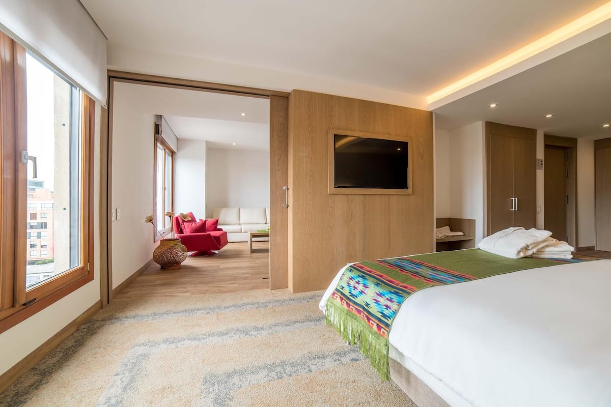 1 slaapkamer, luxe beddengoed, een minibar, een kluis op de kamer