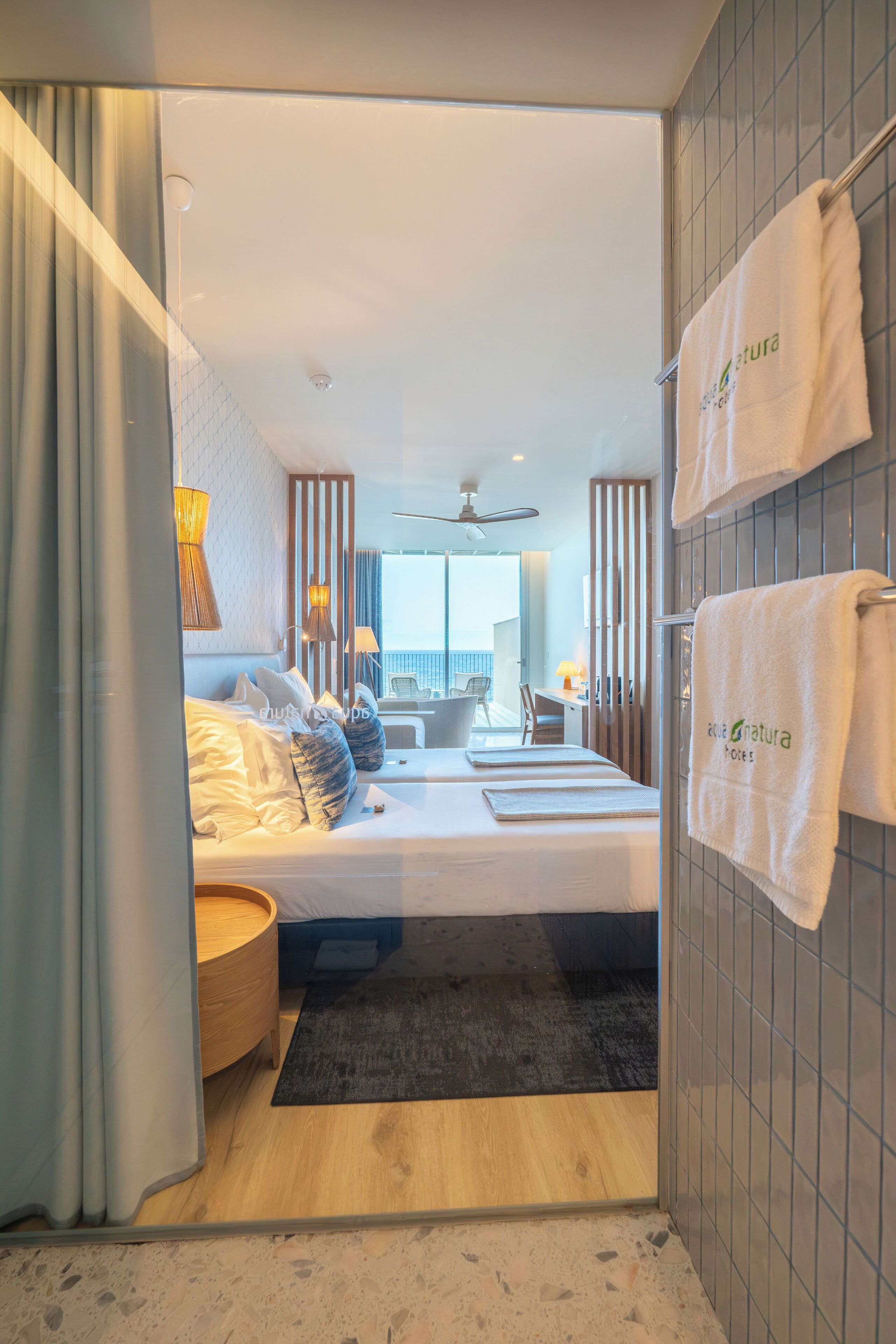 suite, sea view | bathroom | rainfall showerhead, free toiletries, hair dryer, bathrobes