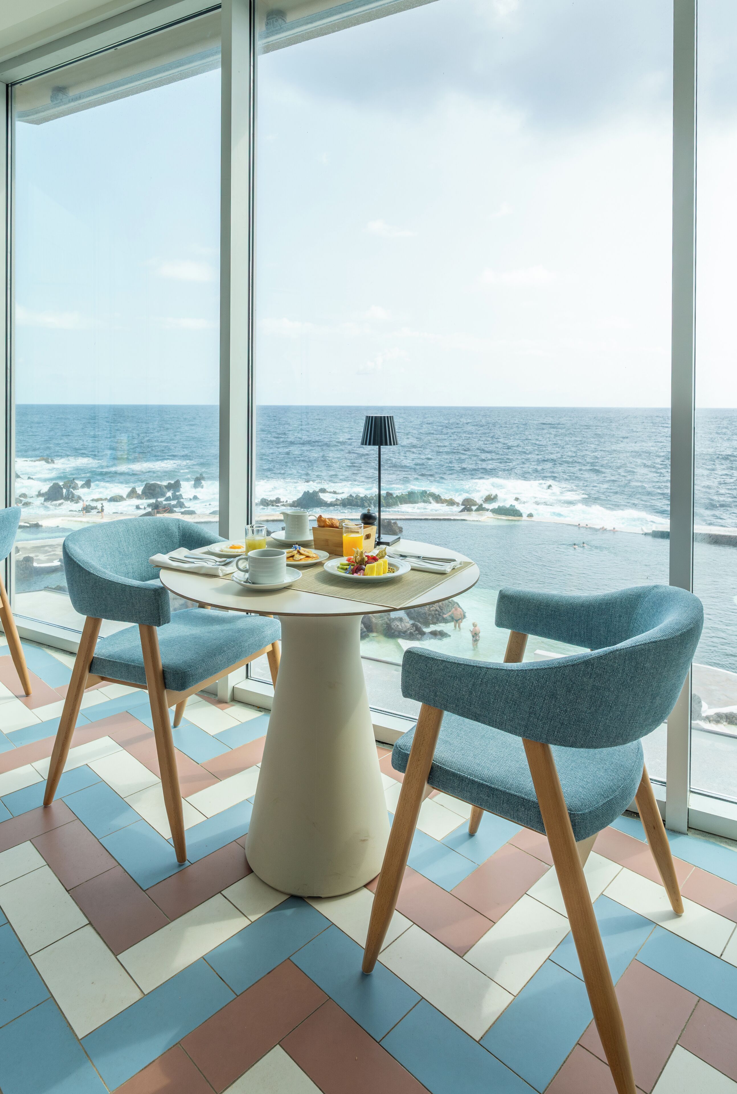 breakfast, lunch, dinner served; pool views