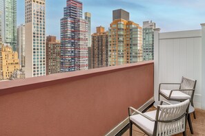 Room, 1 King Bed, Terrace, City View | City view