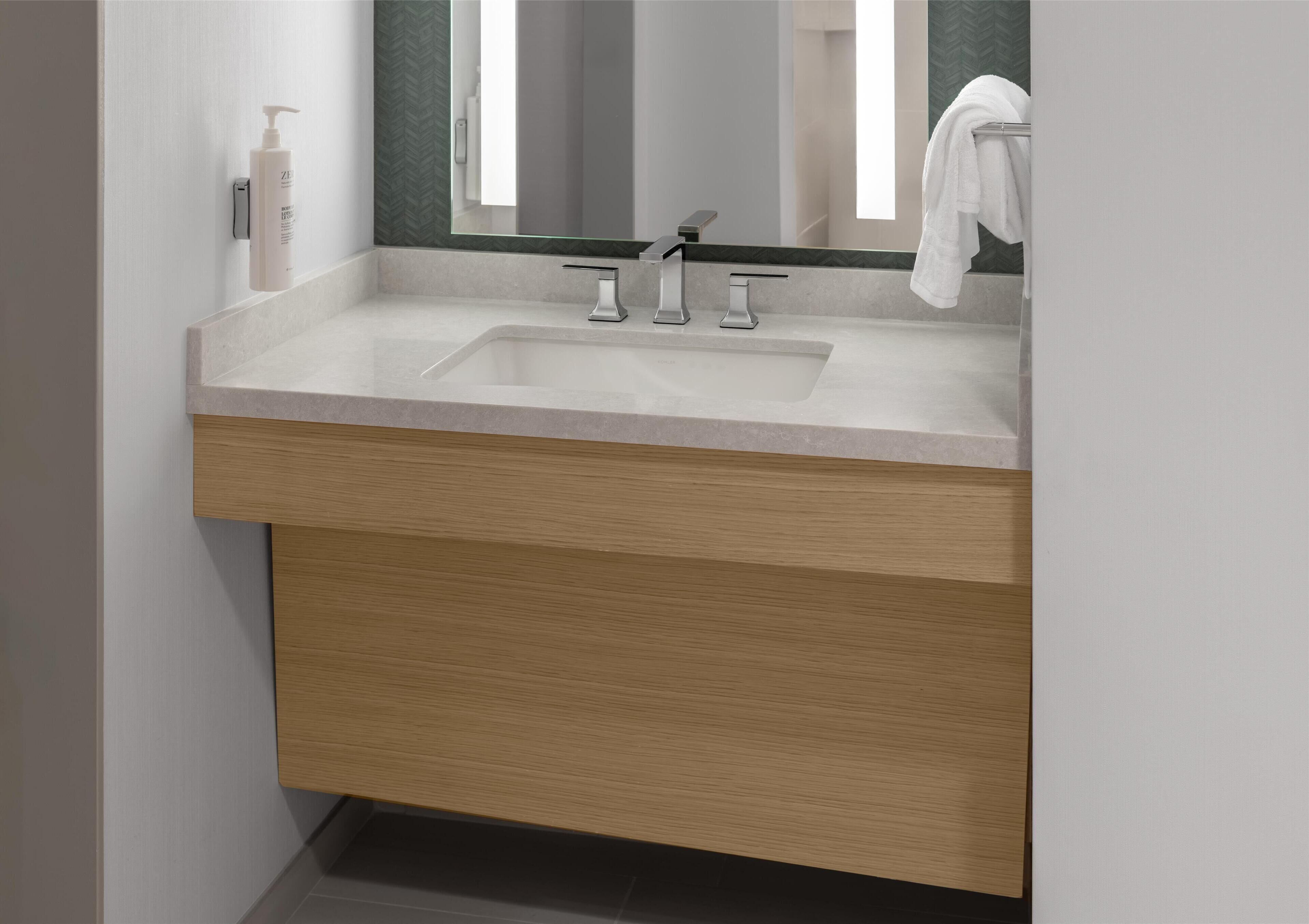 Studio, 1 King-Bett, barrierefrei (Mobilty, Roll-In Shower) | Badezimmer