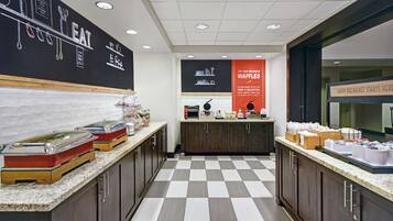 Gratis frukostbuffé varje dag