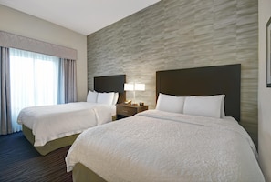 Ropa de cama de alta calidad, wifi gratis, ropa de cama y despertador