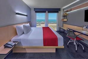 Room, 1 Queen Bed | Desk, iron/ironing board, free cribs/infant beds, free WiFi