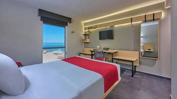 Room, 1 Queen Bed | Desk, iron/ironing board, free cribs/infant beds, free WiFi