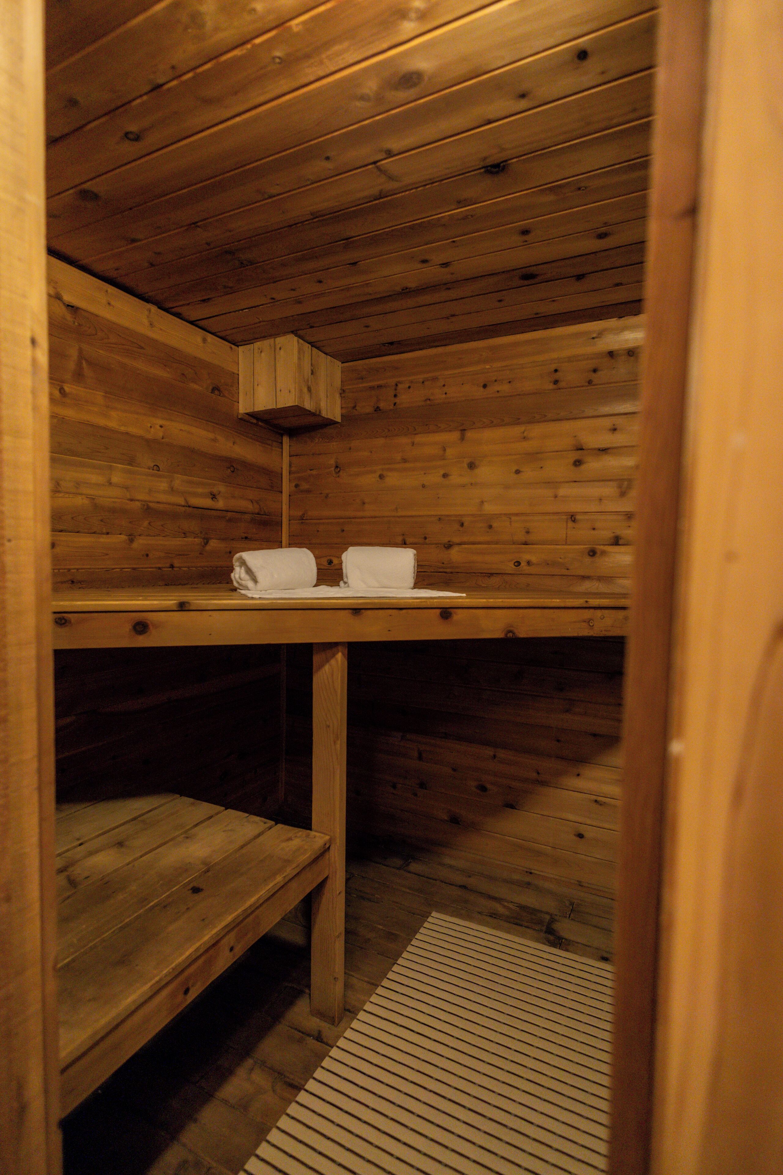 the wanderer (1st floor) | 1 bedroom, egyptian cotton sheets, premium bedding