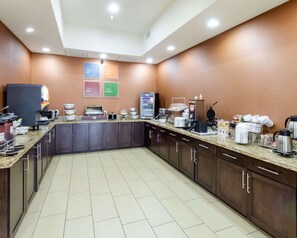 Free daily continental breakfast - Comfort Suites Cotulla near I-35 (Cotulla)