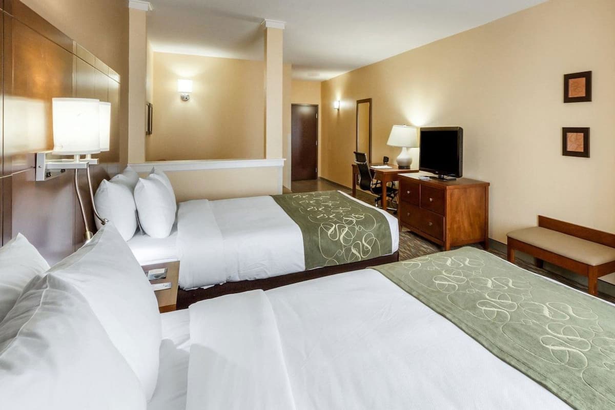 1 Schlafzimmer, Pillowtop-Betten, Schreibtisch, Bügeleisen/Bügelbrett