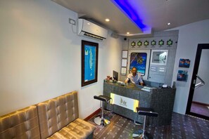 Reception - Newtown Inn (Hulhumalé)