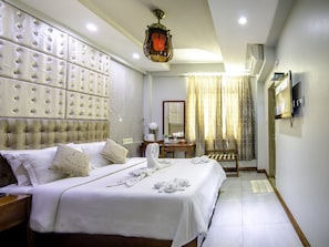 LCD TV - Newtown Inn (Hulhumalé)