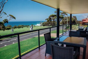 One-Bedroom King Apartment - With View | Balcony