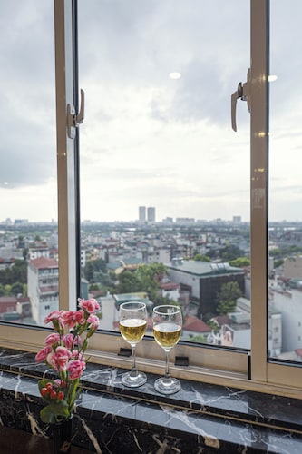 Chalcedony Grand Hotel