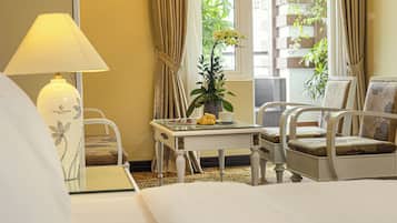 Suite (Chalcedony) | 1 bedroom, minibar, in-room safe, desk