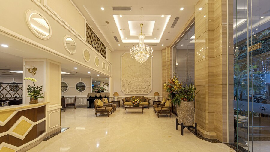 Chalcedony Grand Hotel