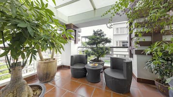 Suite (Chalcedony) | Terrace/patio