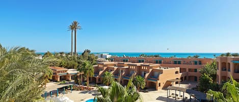 2 outdoor pools, pool umbrellas, sun loungers