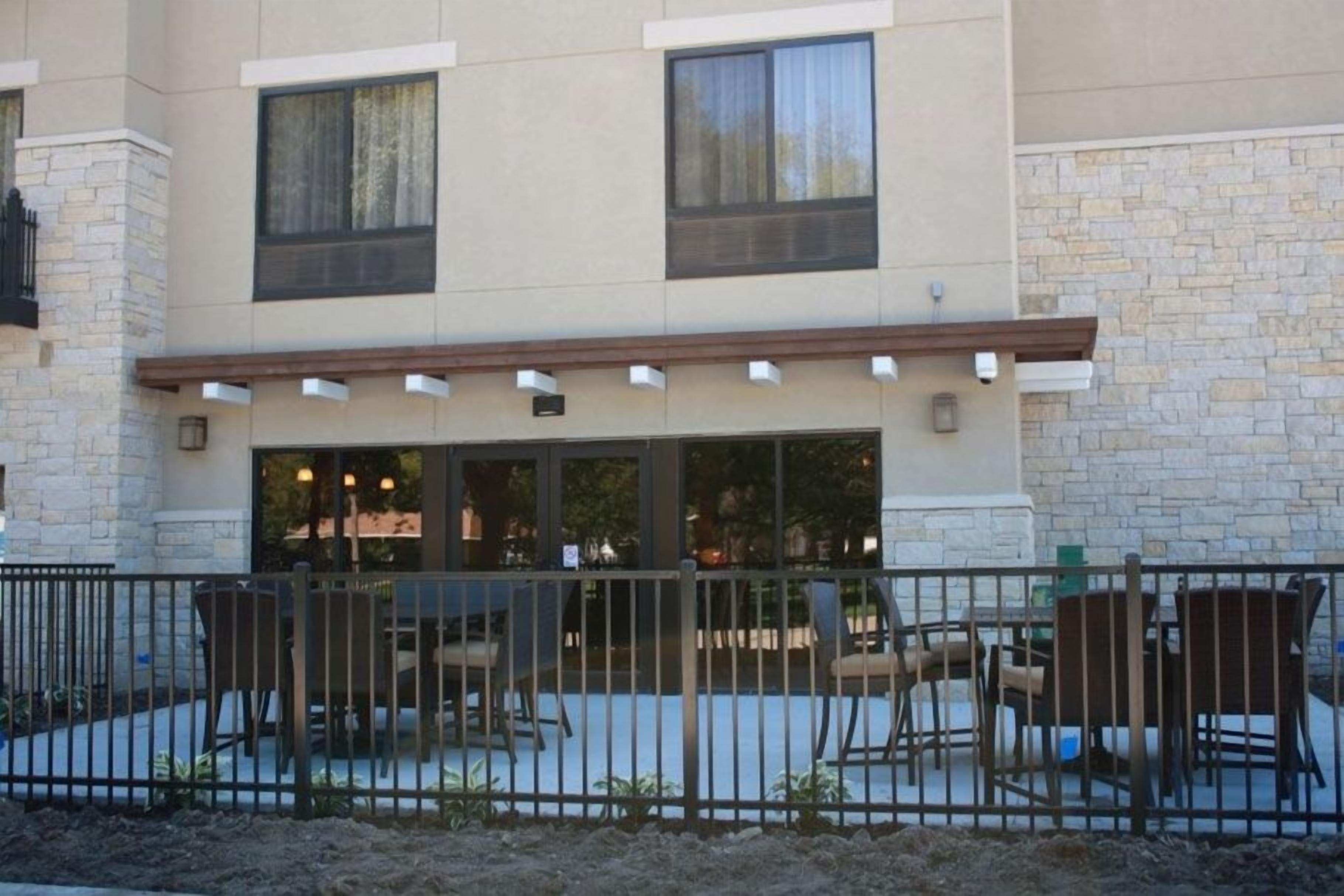 Parkwood Inn & Suites in Manhattan, United States