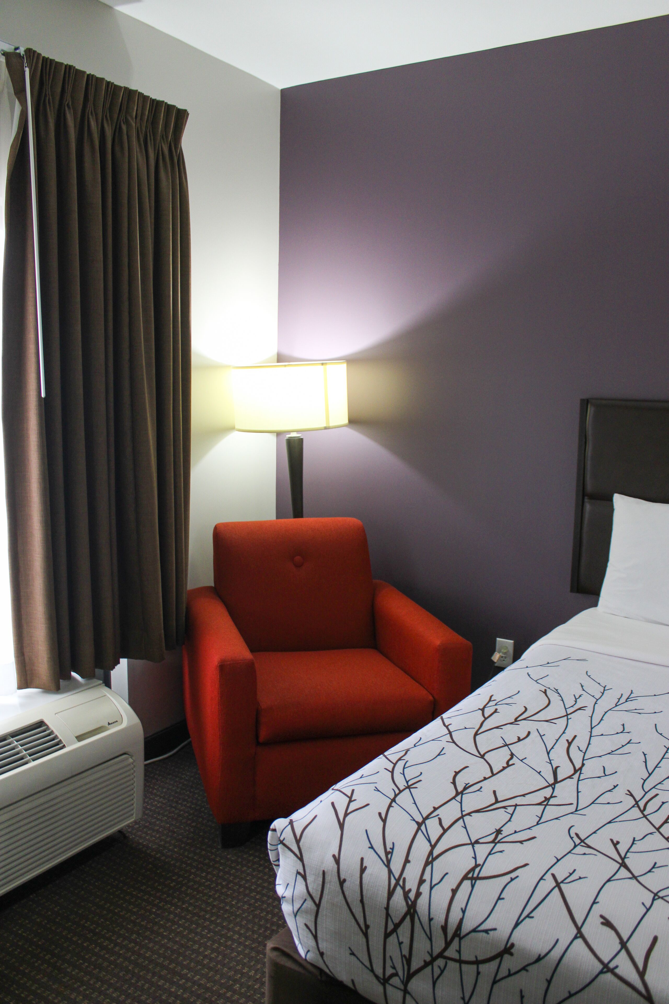 premium bedding, tempur-pedic beds, desk, blackout curtains