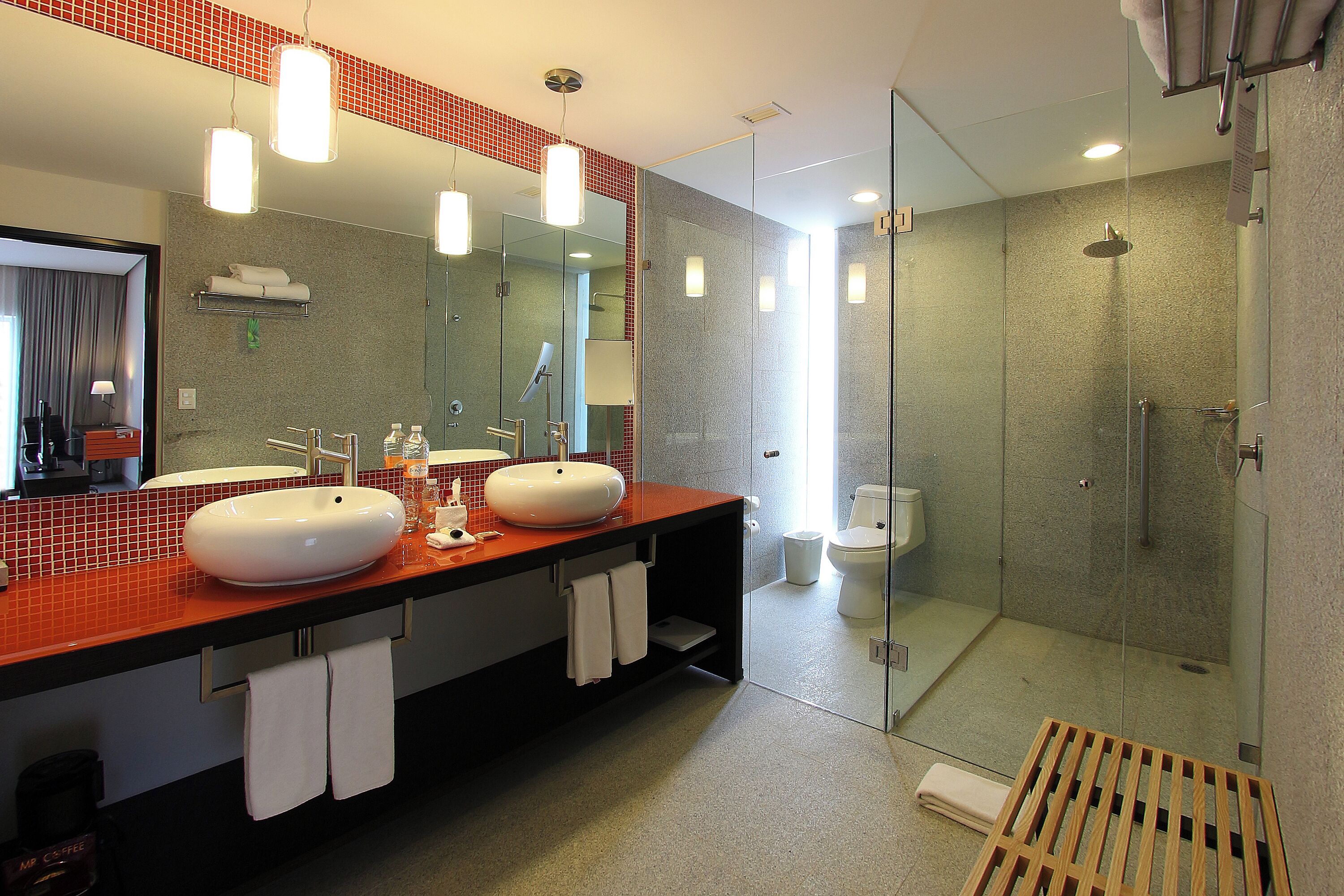 junior suite, 1 king bed | in-room safe, desk, laptop workspace, blackout curtains