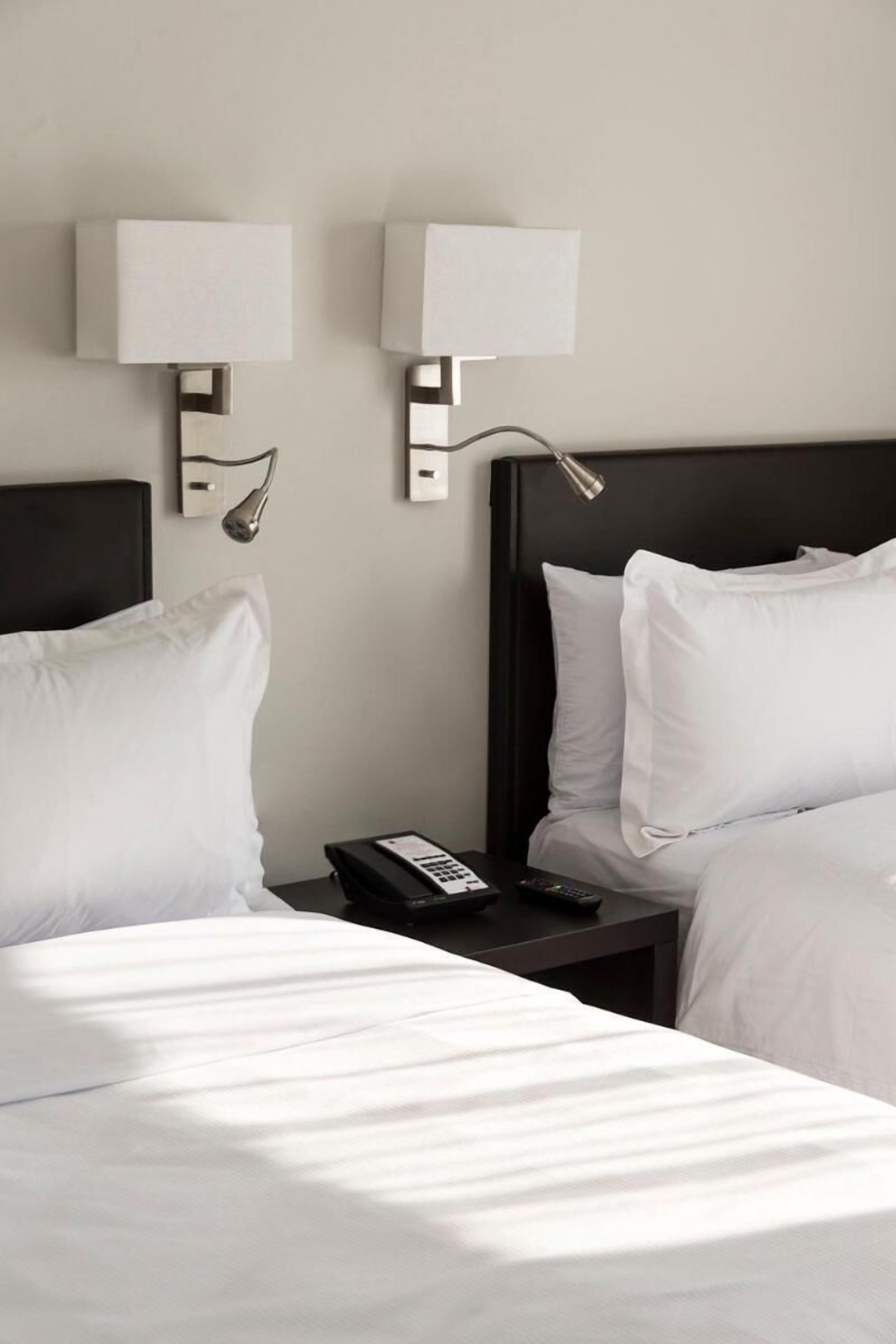 Coffres-forts dans les chambres, bureau
