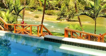 Mahogany Hall Boutique Resort